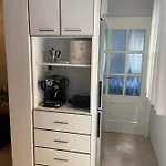 Rea House Apartment *