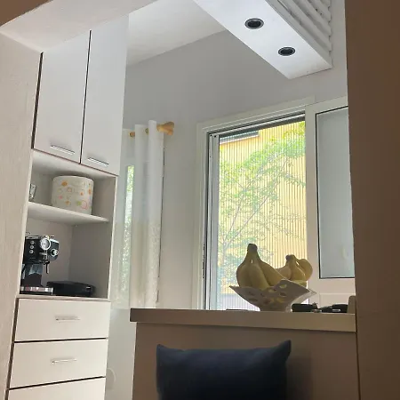 Rea House Lägenhet *