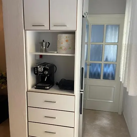 Rea House Lägenhet *